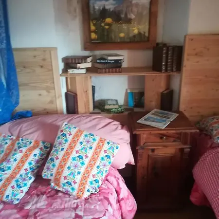 Chalet Lei